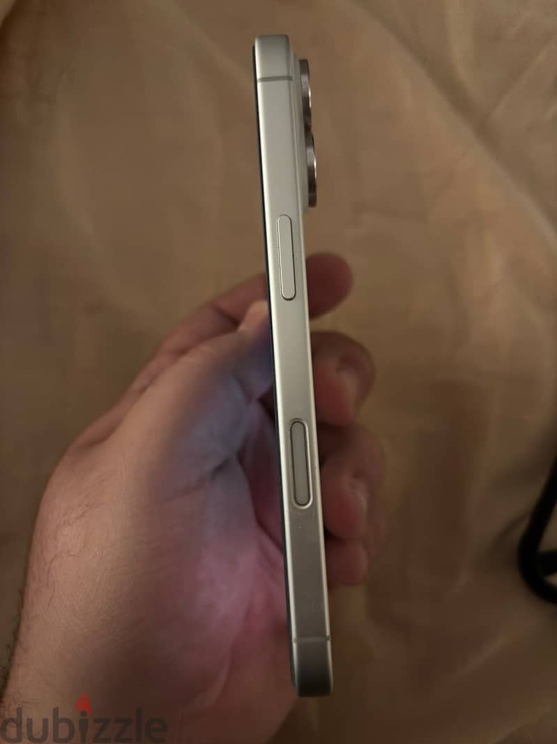 Apple - iPhone 17 5