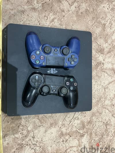 Playstation 4slim used - good condition