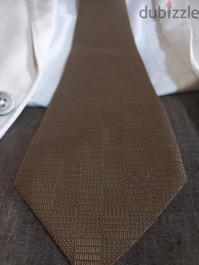 Unique Breguet Tie 4