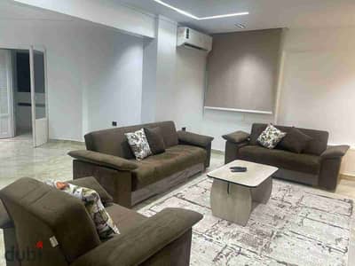 Furnished apartment near Safir Hotel, upscale residential area in Dokki for daily and monthly rent for families.