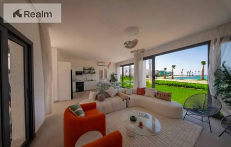 Last town villa with sea view & direct lagoon, available in installments over 9 years, close to the beach