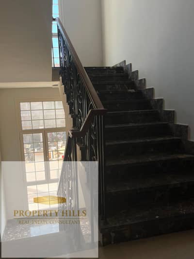 Duplex for Sale in Hyde Park New Cairo – Fifth Settlement    Located next to Mivida and Solana East by Naguib Sawiris, within a fully integrated community where all services and facilities are already operational.