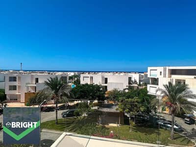Luxury Horizon Chalet 440m - 4 bed - ready to move - best view in Seashell very low price in market