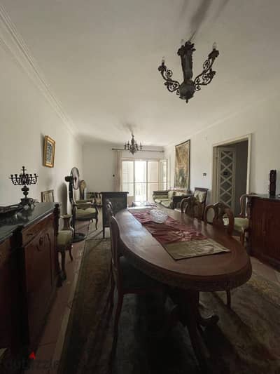 Two-room apartment in Al-Jazair Square, very distinctive location + beautiful view overlooking a garden
