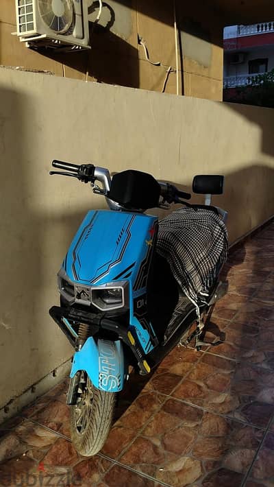 scooter king lion like new
