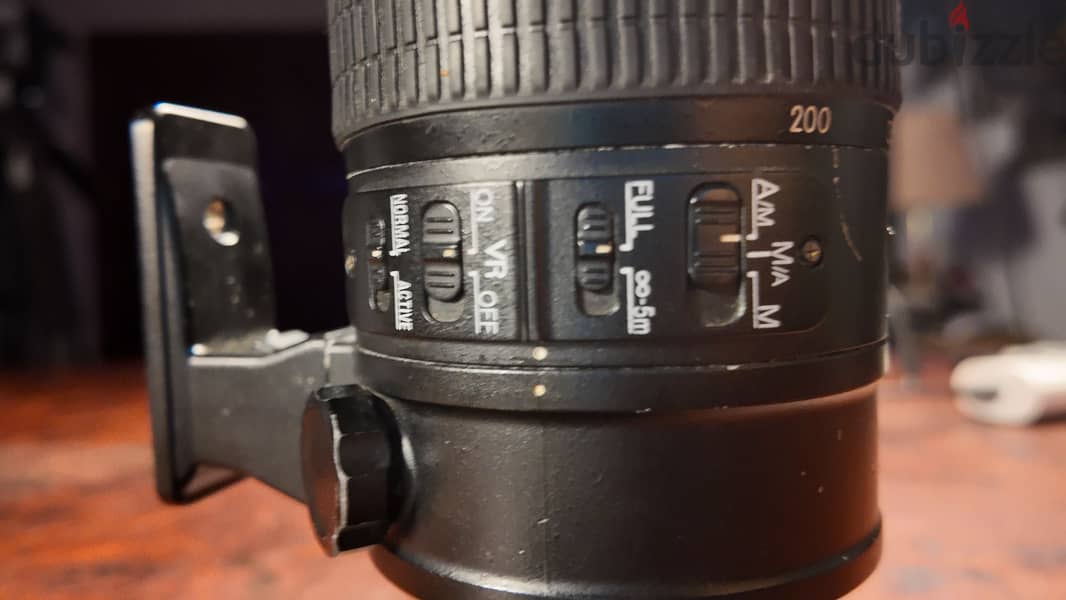 Nikon 4
