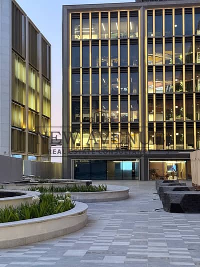 An exceptional investment opportunity to own a premium office in the heart of 90th Street, surrounded by some of the world’s leading companies