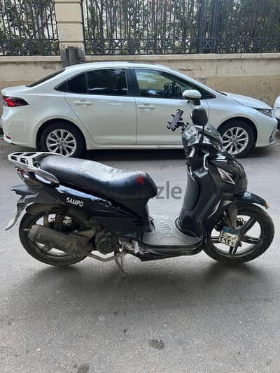 Sym SR