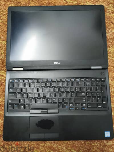 Dell latitude E5570 لاب ديل