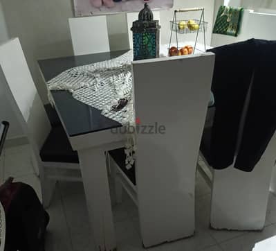 سفره مربعه حجم كبير ٨كراسي زجاج ضد الكسر