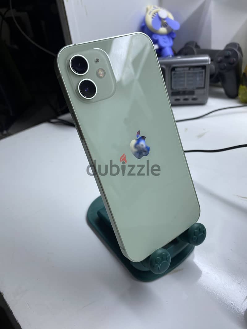 iPhone 12 3