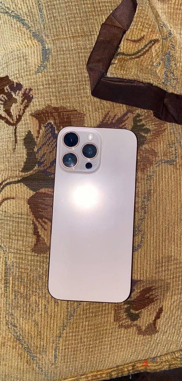 Apple - iPhone 16 Pro Max 3