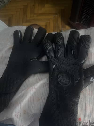 RG goalkeeper gloves