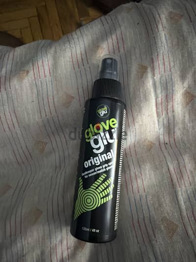 Glove glu