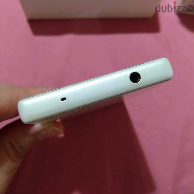 Sony Z5 Compact 4
