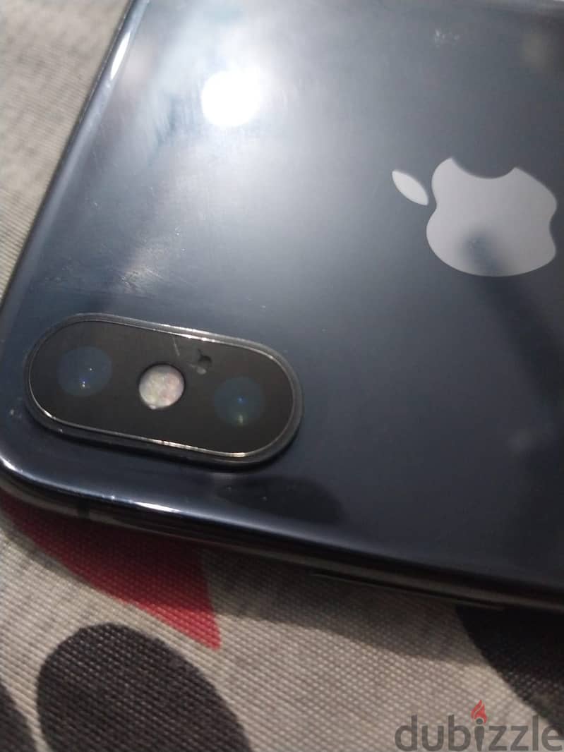 Apple - iPhone X 1