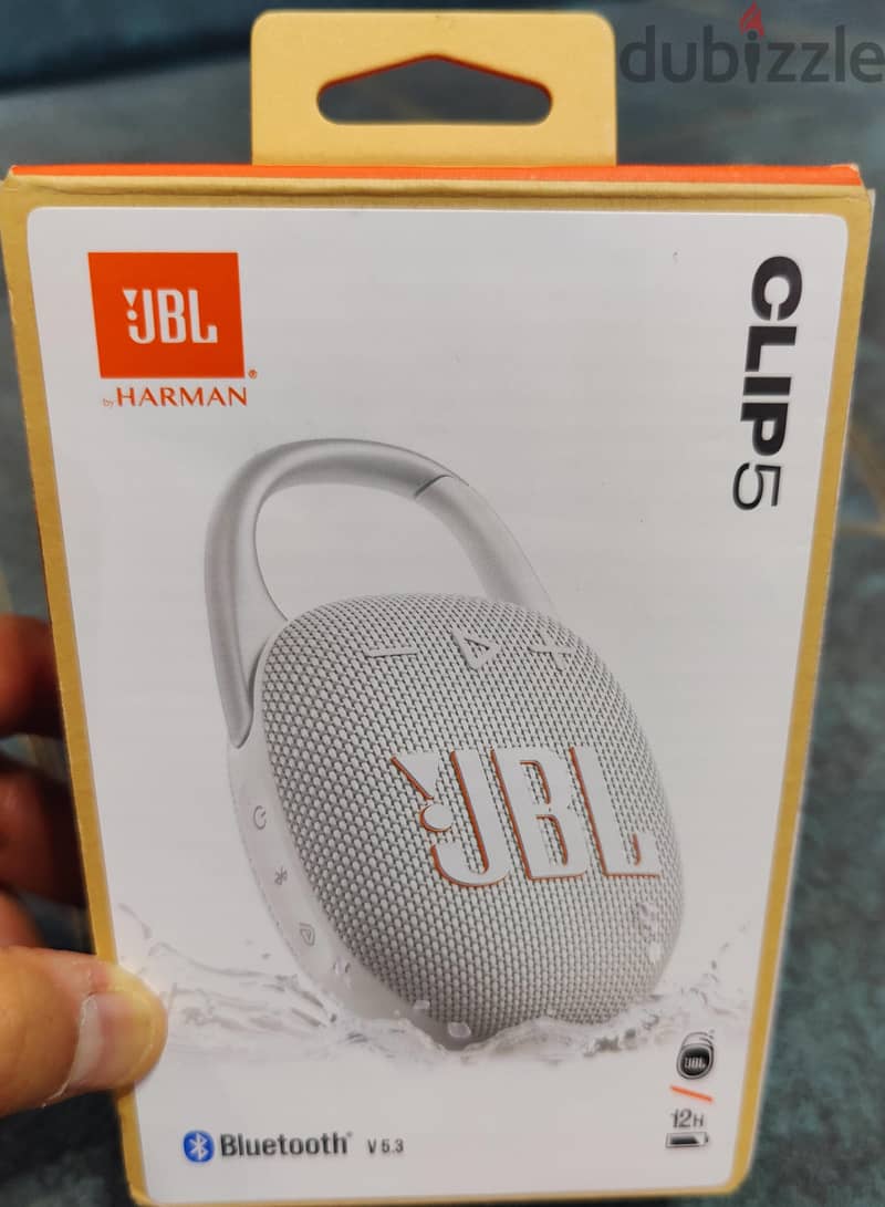 JPL Clip 5 Bluetooth speaker 2
