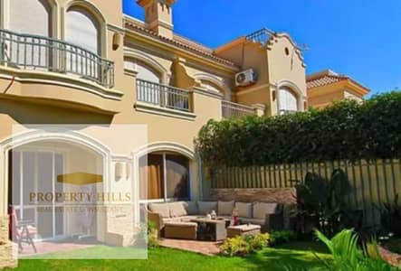 I have a villa for immediate sale in Al Shorouk for 4 million Egyptian pounds. It's in an inhabited compound and you can move in within days.