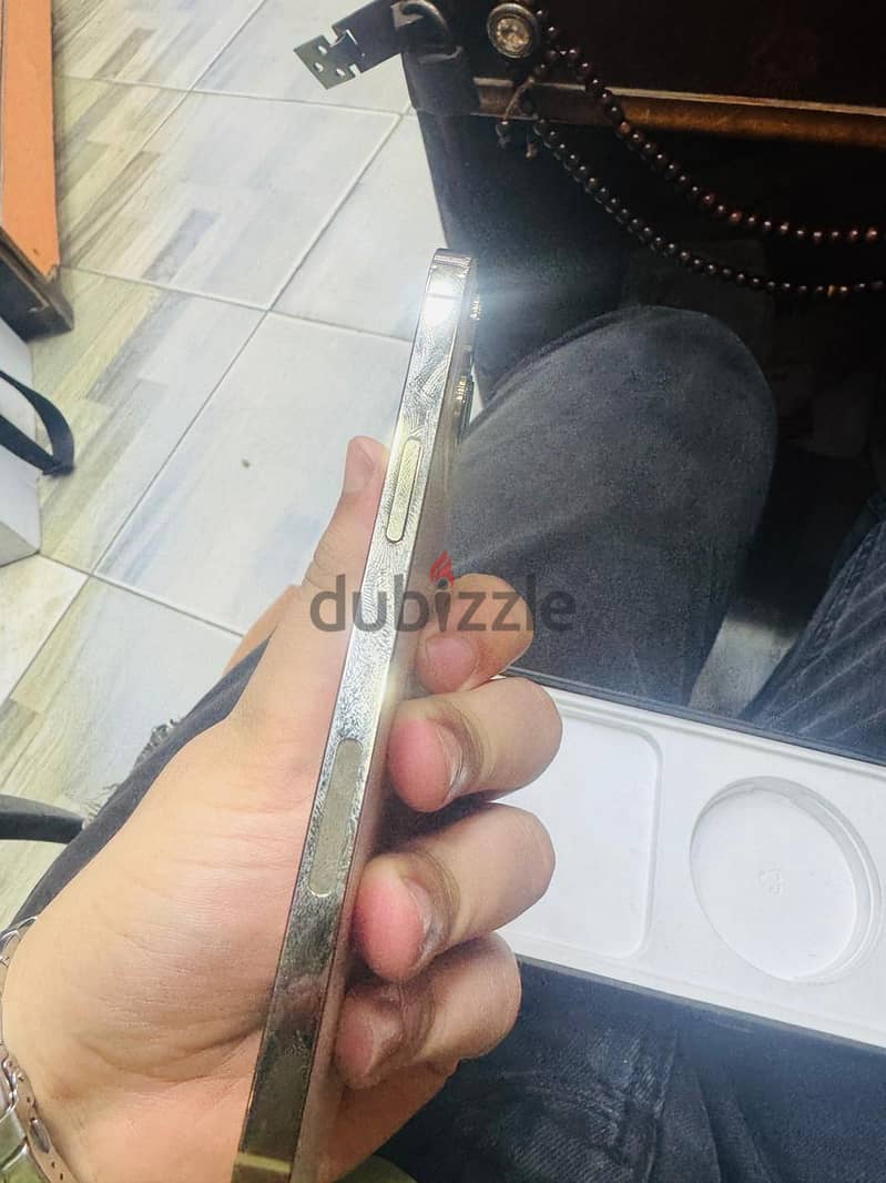 آبل - آيفون 12 برو ماكس 1