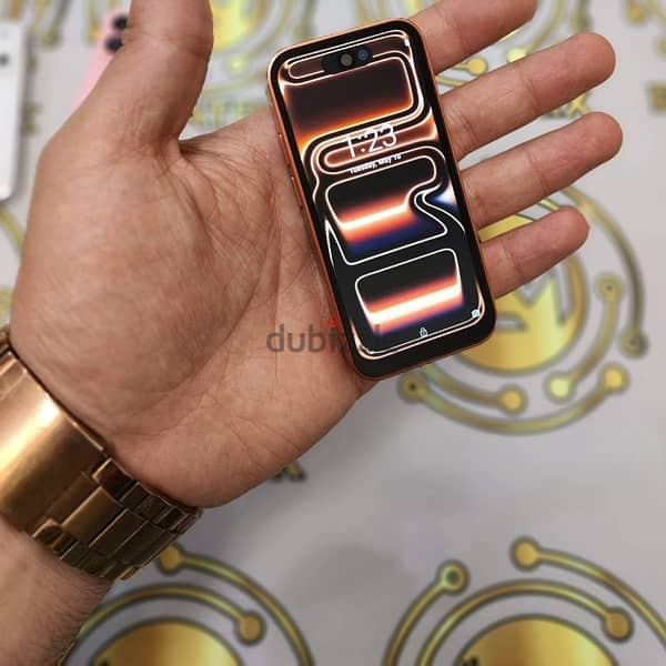ايفون ١٧ ميني برو ماكس 2
