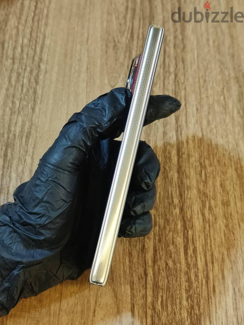 Honor Magic V6 5