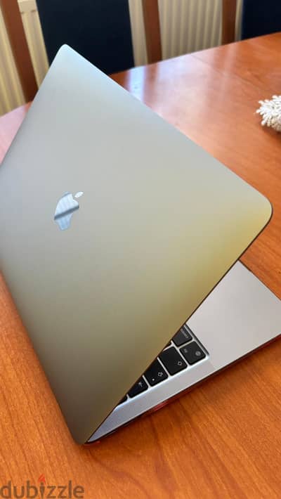 MacBook Air M1