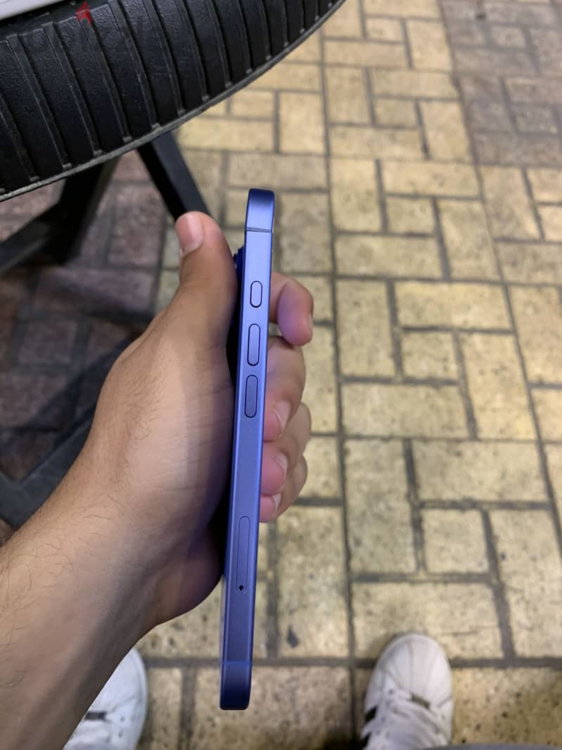 آبل - آيفون 16 5