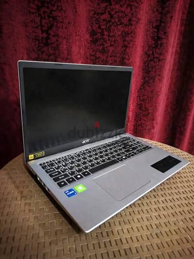 للبيع: لابتوب Acer Aspire 3 - بحالة ممتازة (Core i7 جيل 11)