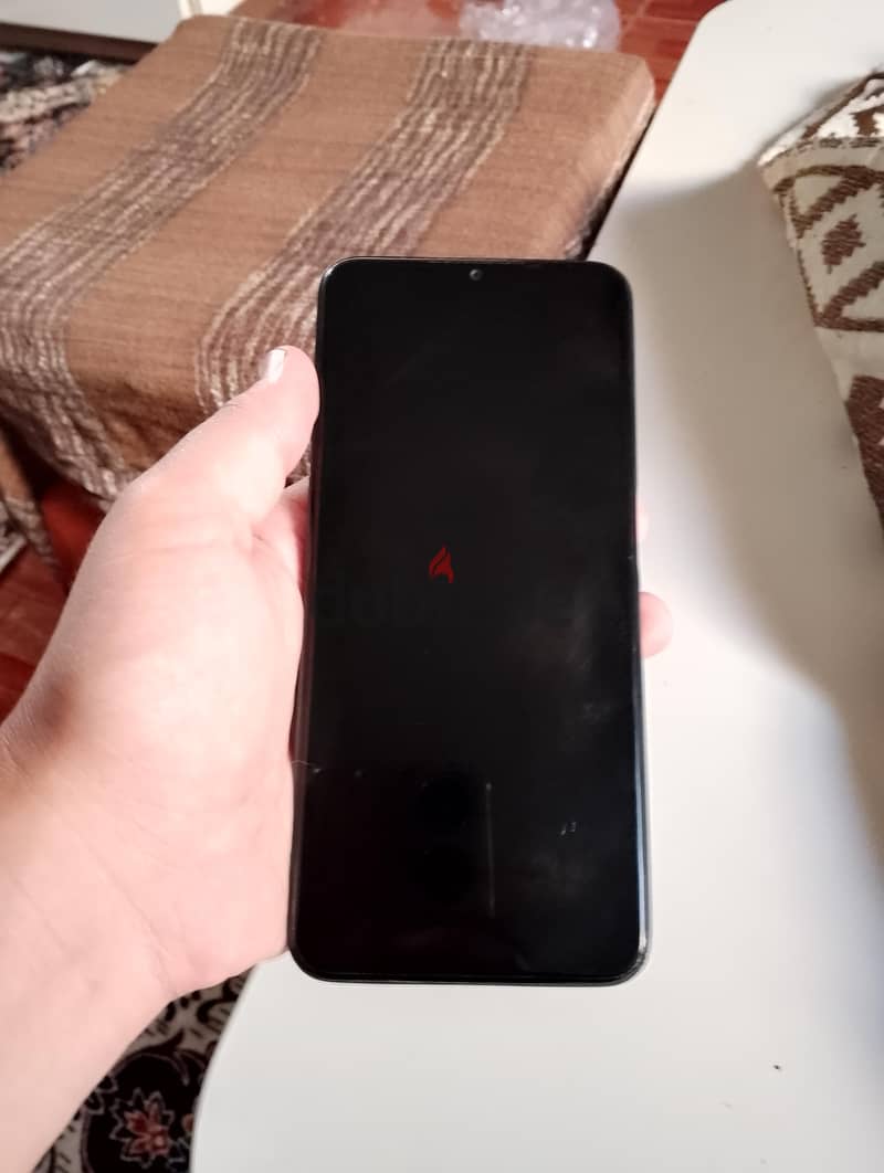 Realme C35 3