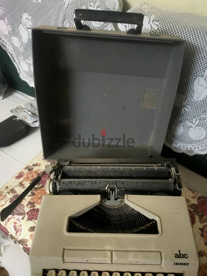 typewriter 1