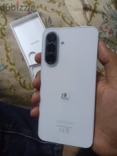 Samsung A37