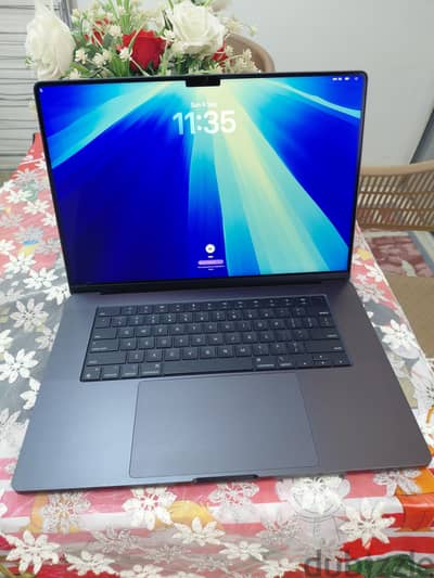 MacBook pro M4 pro 16 inch (Ram 48) الجهاز كسر زيرو