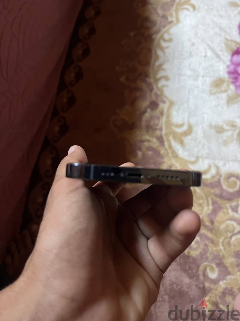 آبل - آيفون 13 برو 4