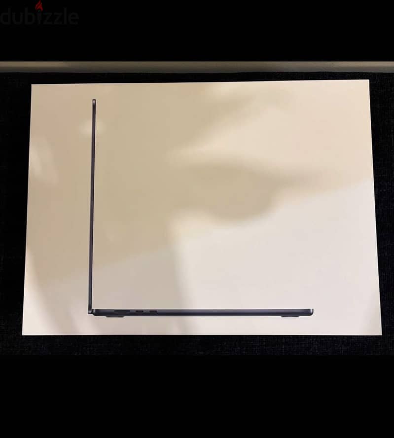 MacBook Air m3 16 ram 100% 1