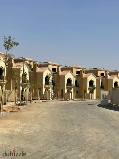 تاون هاوس 4 غرف نوم بموقع مميز للبيع في سراي مستقبل سيتي SARAI Mostakbal City