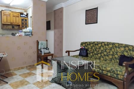 Licensed furnished apartment for rent – Mid-level floor