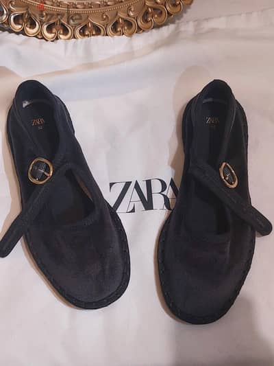 New zara flats