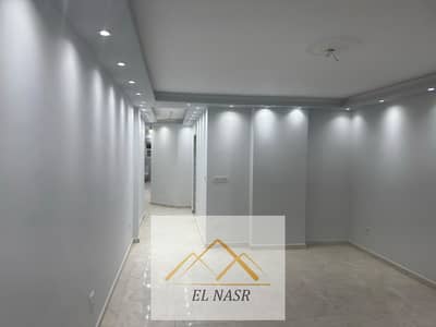 High-end apartment for immediate rent in Al-Waha District, Nasr City (on the main Al-Khamsin Street).