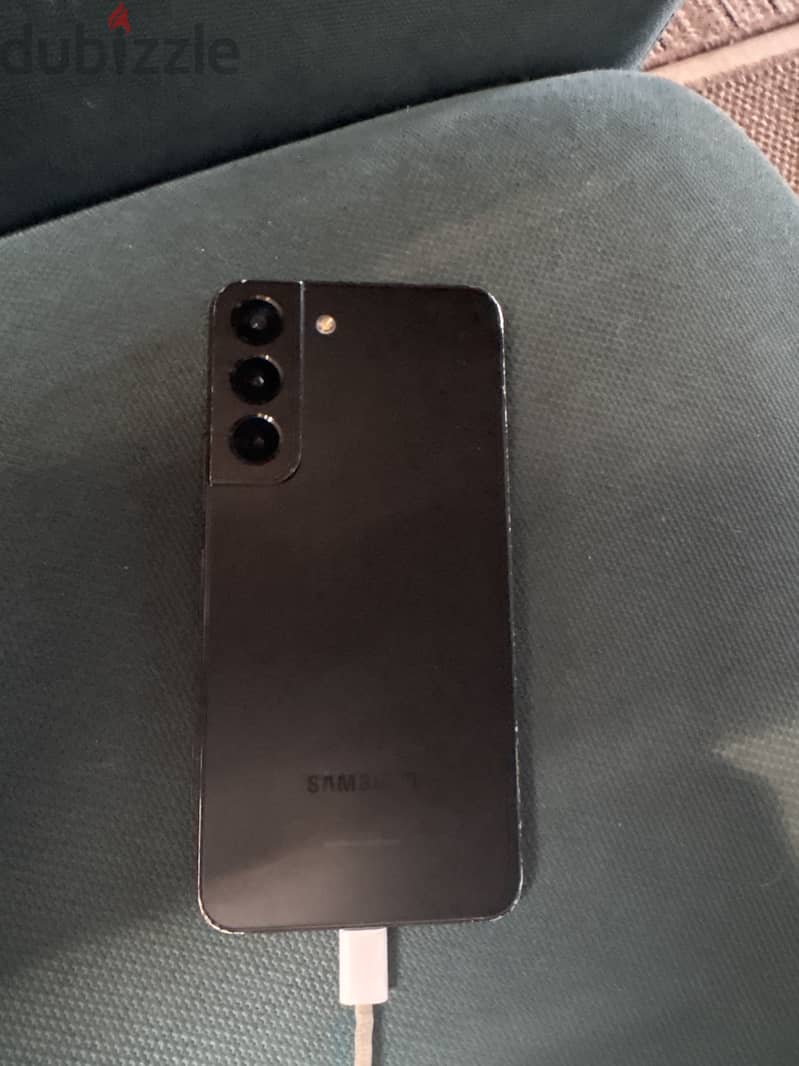 Samsung S22 1