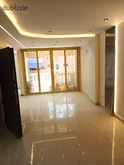 165 sqm apartment for sale (including garage space) – Ahmed Gabr Street / Manshiyat El Tahrir, near Ahmed Nada Grill (El-Na'am area, Ain Shams).