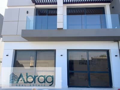 Townhouse for rent in Patio Al Zahraa Compound, Sheikh Zayed. Super-lux finish; includes kitchen appliances and air conditioning. Townhouse for rent in Patio Al Zahraa Compound, Sheikh Zayed. Super-lux finish; includes kitchen appliances and air conditioning.
