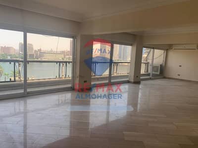 Ultra Rare Nile-Front Duplex – Zamalek
