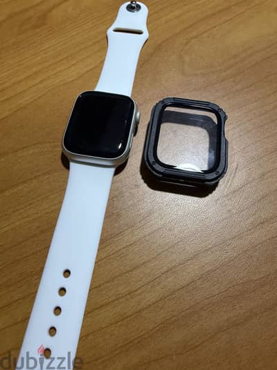 Apple watch series 9 41mm battery 97%