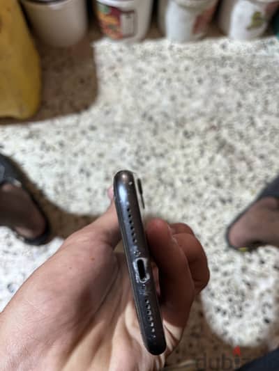 Apple - iPhone 11