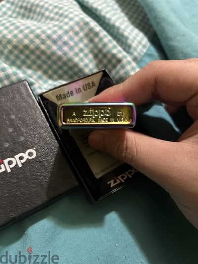 ‏ولاعة zippo اصلية لسة في العلبة مش مستعملة