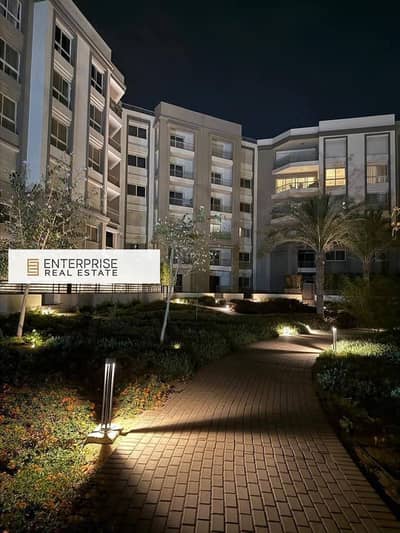 ستوديو للبيع باطلاله مميزه علي اكبر Landscape في كمبوند Hyde Park New Cairo دقايق من MIVIDA & Mountain View