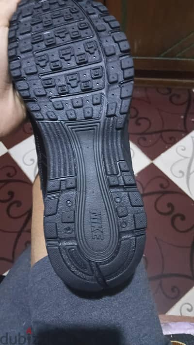 Nike. P_ 6000 triple Black