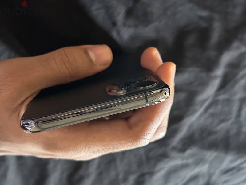 Apple - iPhone 11 Pro Max 5