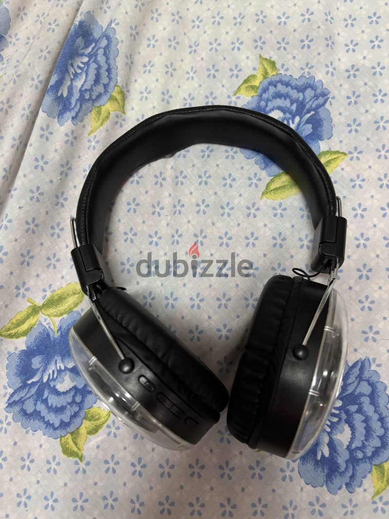 JBL headphone 1