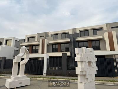 READY IN MONTHS | ALREADY BUILT | TOWN VILLA | GOLDEN SQUARE | 3M DOWN PAYMENT | 7 YEARS